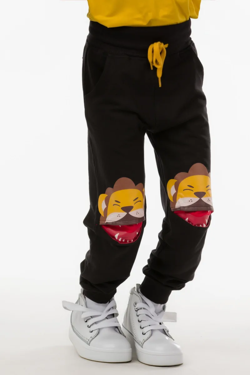 Lion 3D Knee Pants detail view